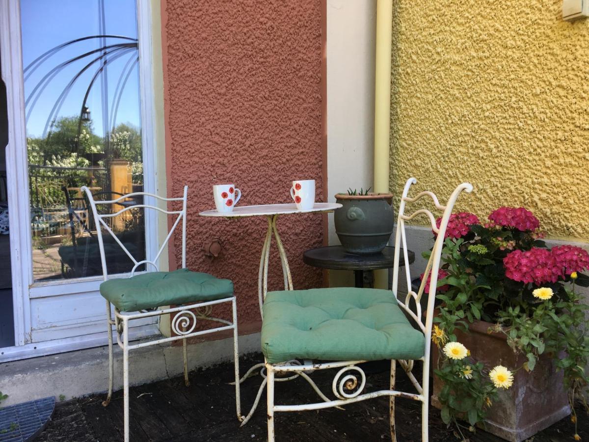 Bed and Breakfast En Bord De Seine Vetheuil Экстерьер фото